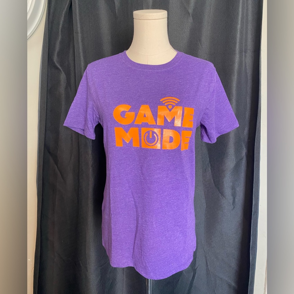 Cat & Jack purple tshirt